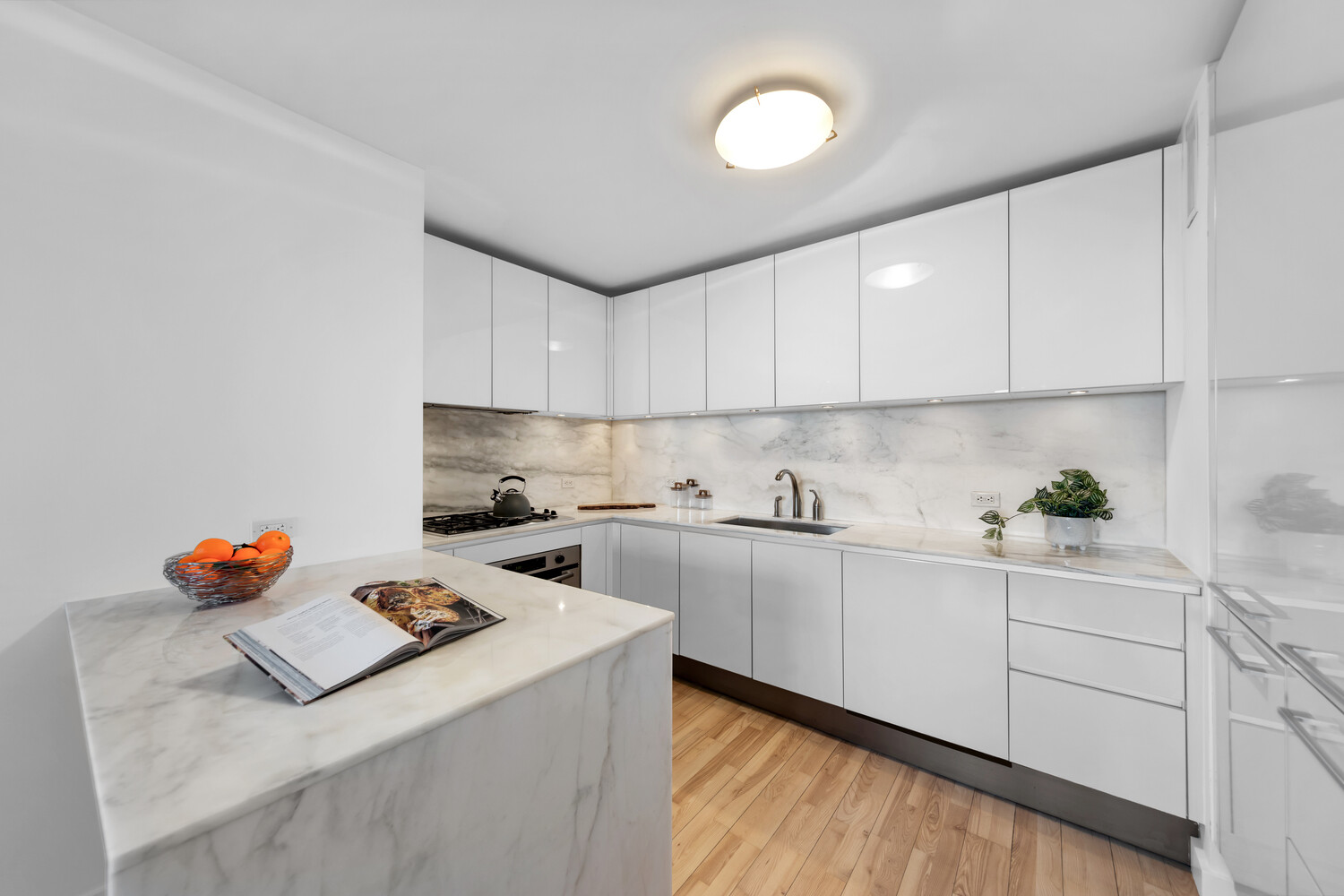 322 W 57TH Street 38F