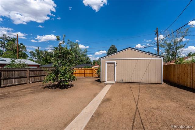 3230 Magnolia Street