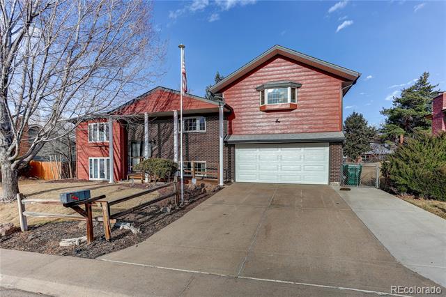 10576 Ura Lane