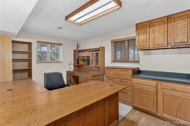 10576 Ura Lane