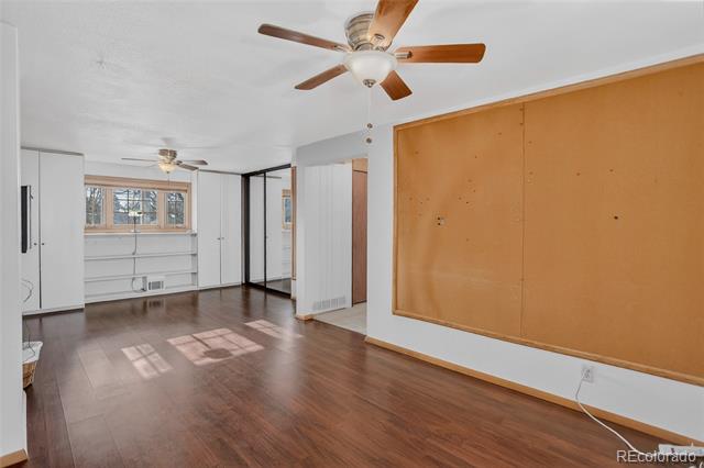 10576 Ura Lane