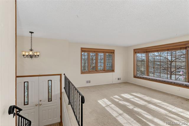 10576 Ura Lane