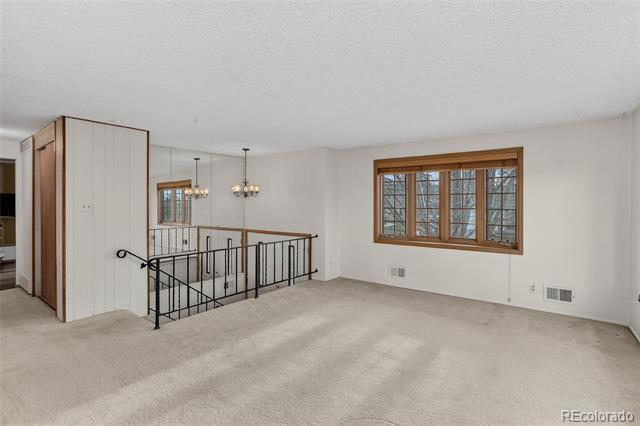 10576 Ura Lane