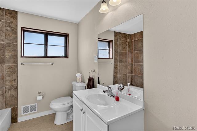 10424 Carmela Lane