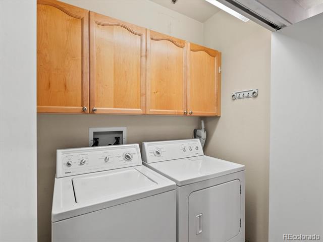 225 N Lincoln Street Unit: 4