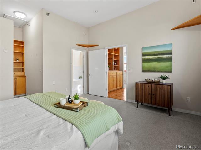 225 N Lincoln Street Unit: 4