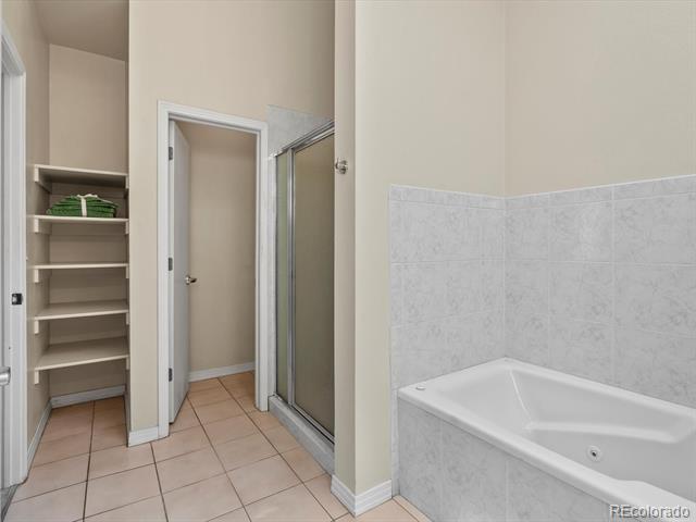 225 N Lincoln Street Unit: 4