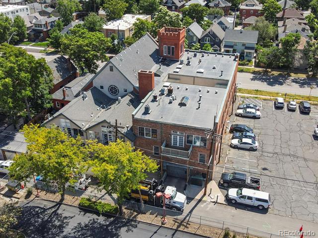 225 N Lincoln Street Unit: 4
