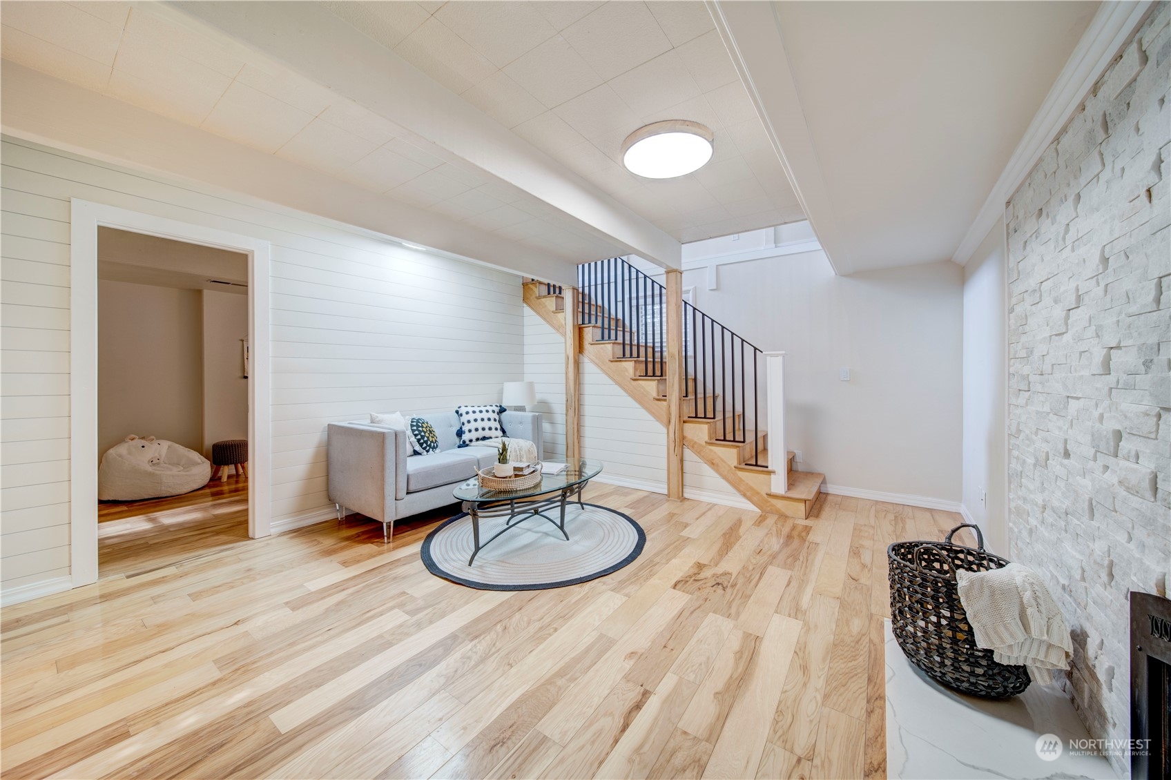 415 NW Lake Roesiger Road