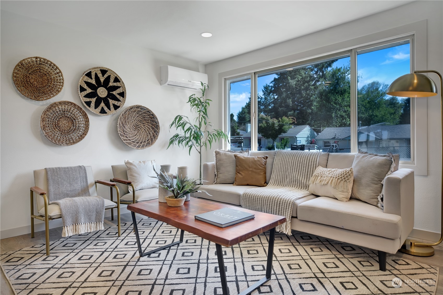 613 Tacoma Avenue NE