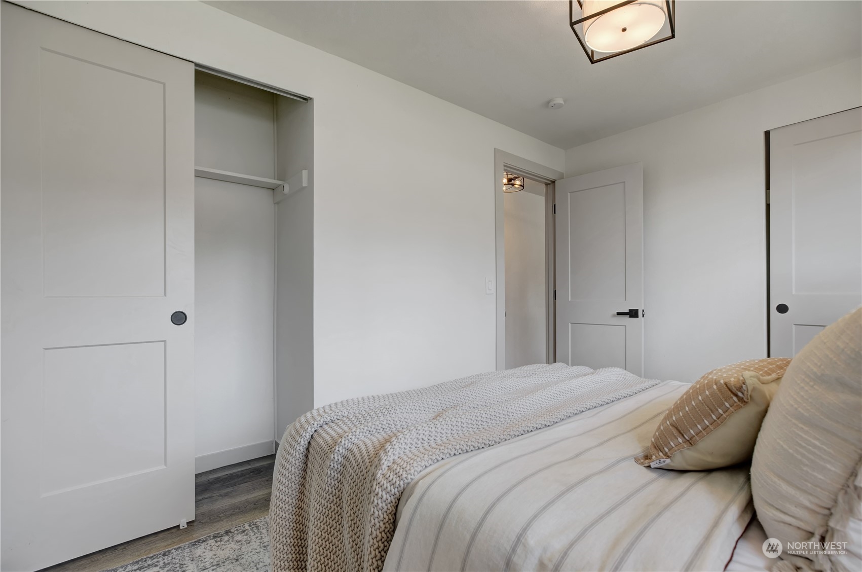 613 Tacoma Avenue NE