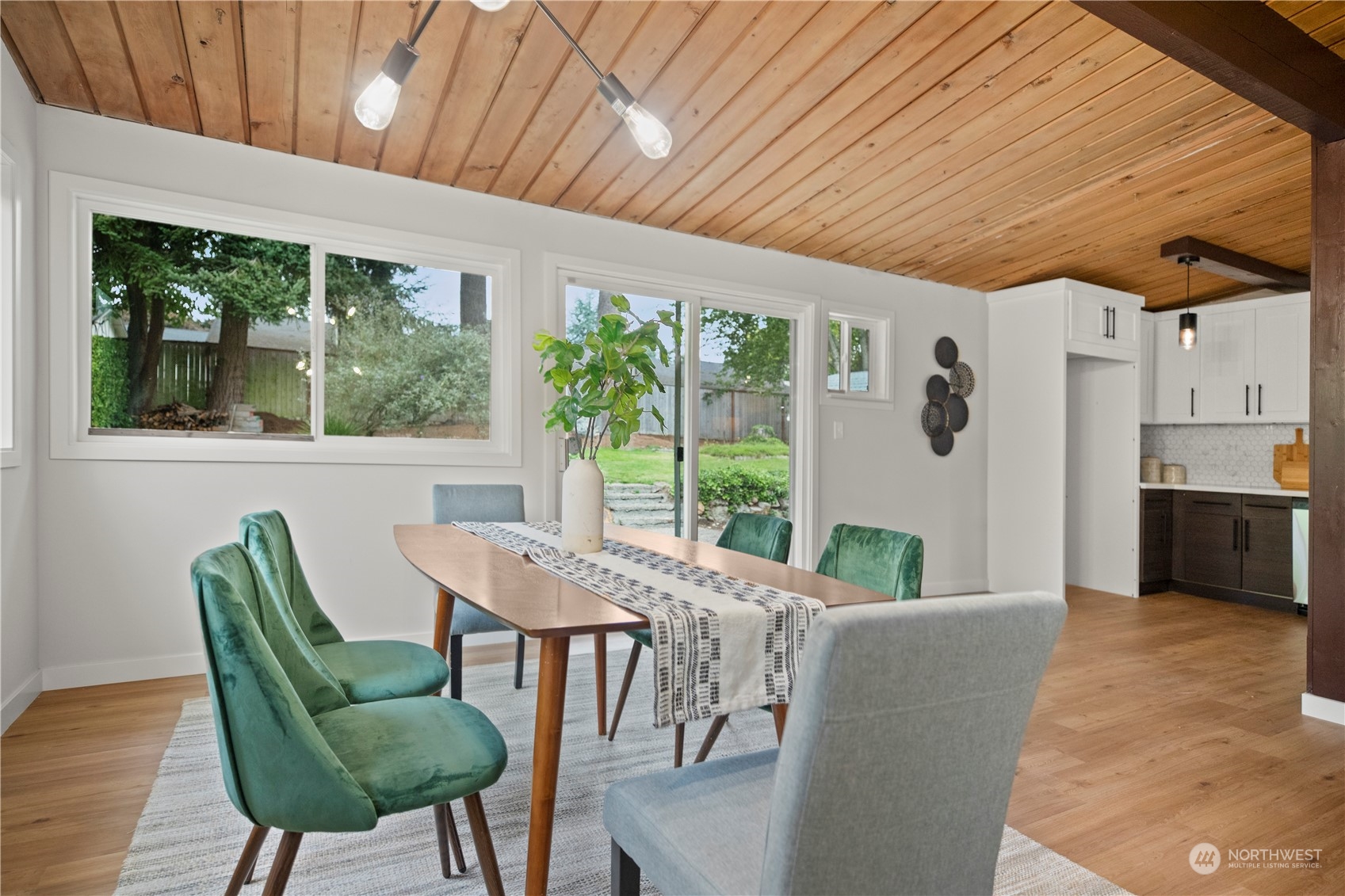 7601 Cirque Drive W