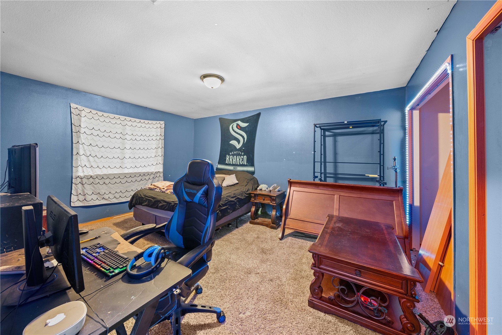 20028 Crystal Springs DR