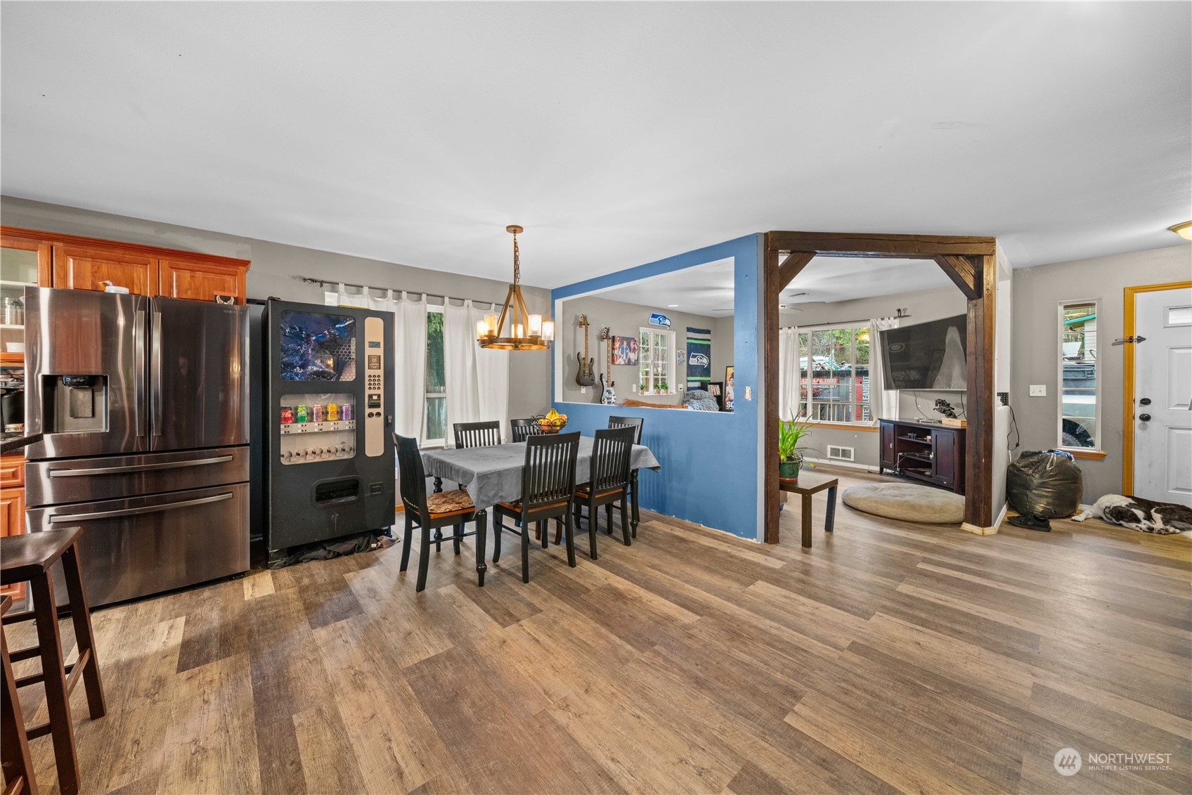 20028 Crystal Springs DR