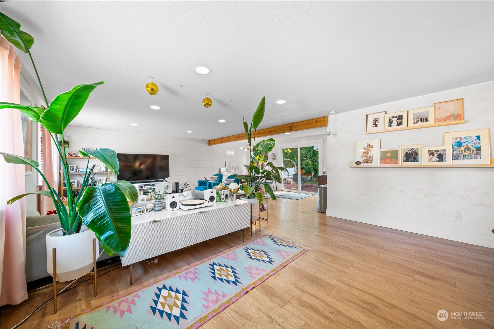 17923 31st Drive NE