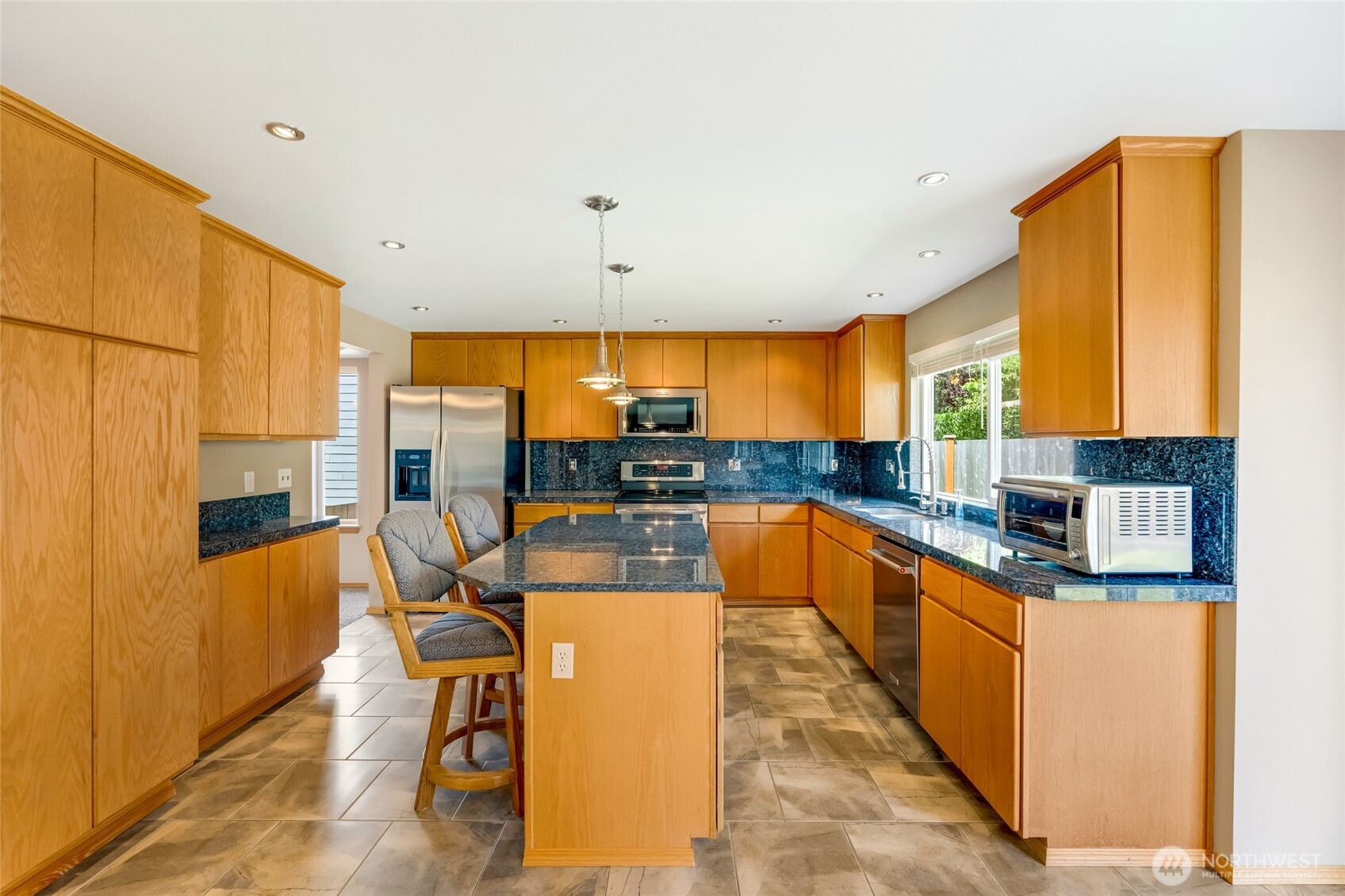 1225 85th Drive NE
