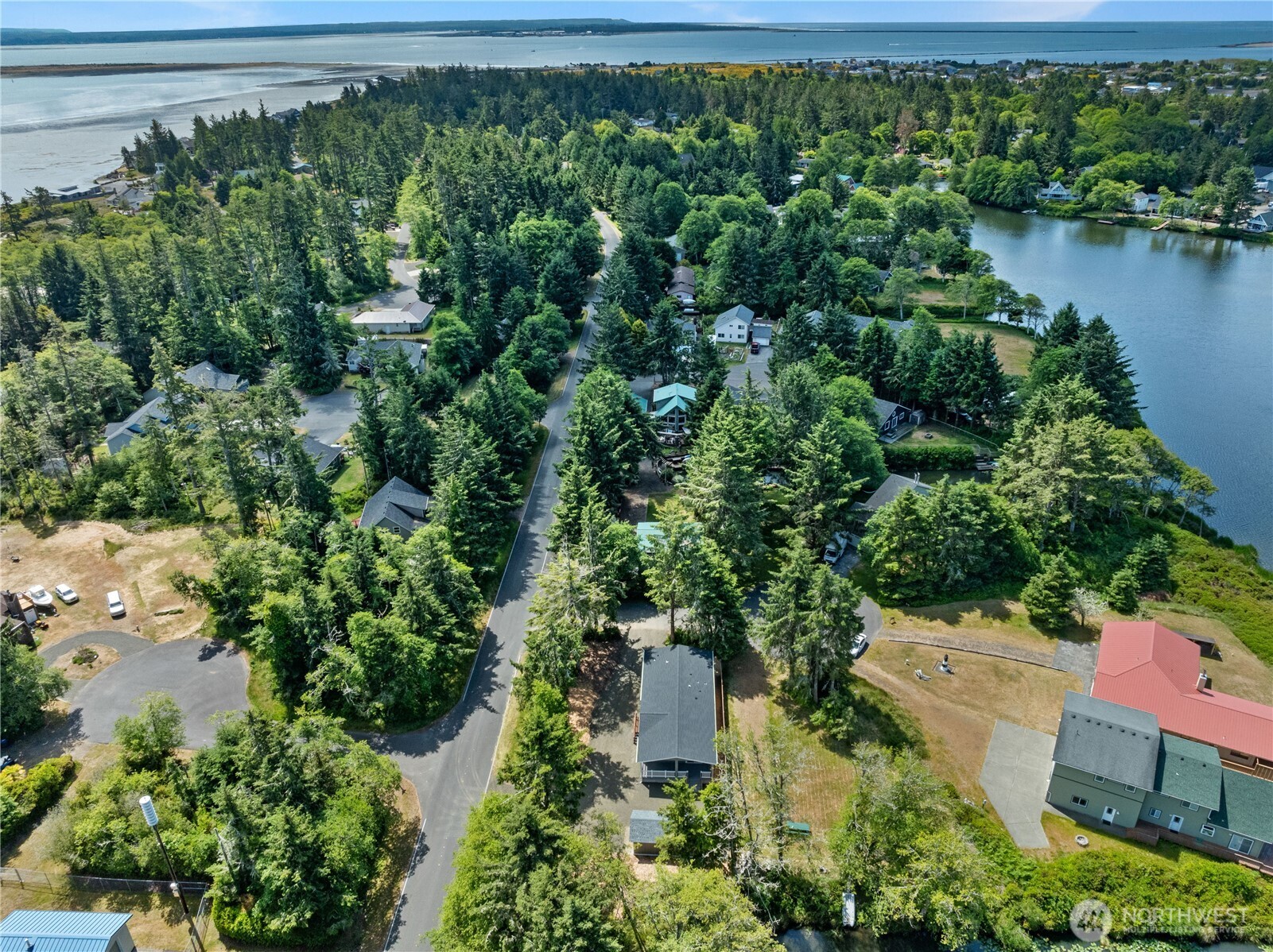 712 Syzygy Court SE