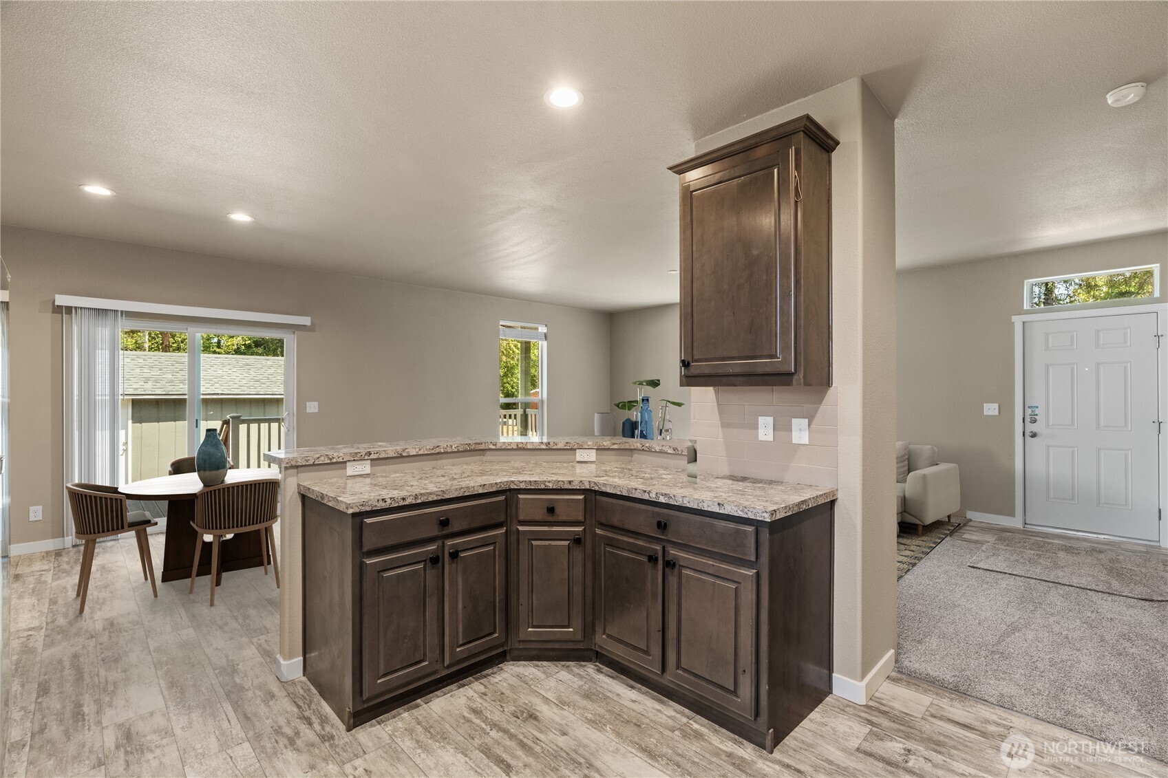712 Syzygy Court SE