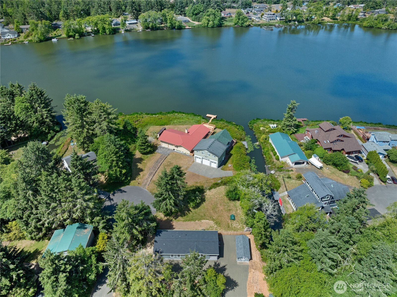 712 Syzygy Court SE