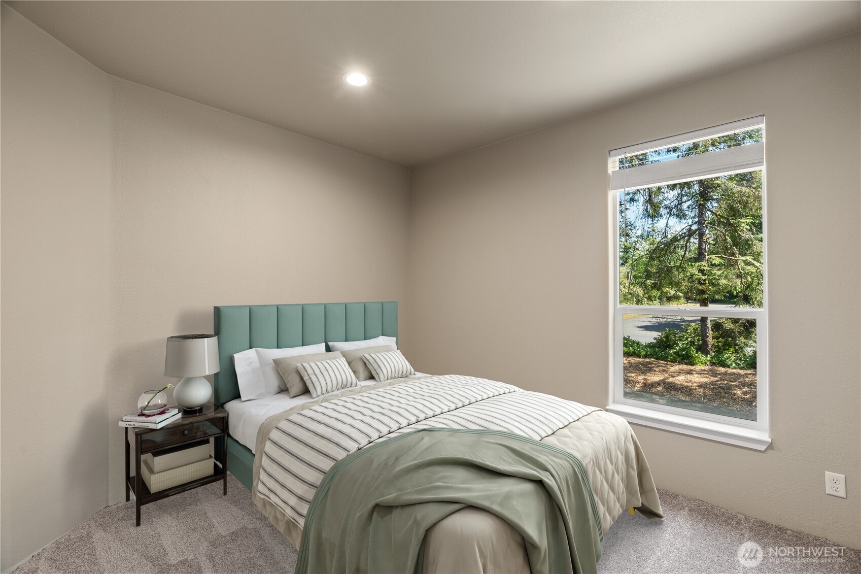 712 Syzygy Court SE