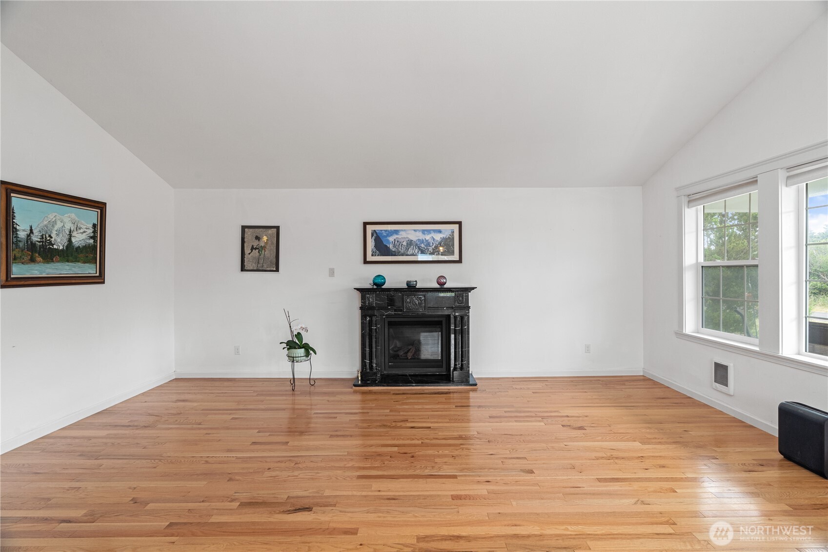 198 Clover Street NW