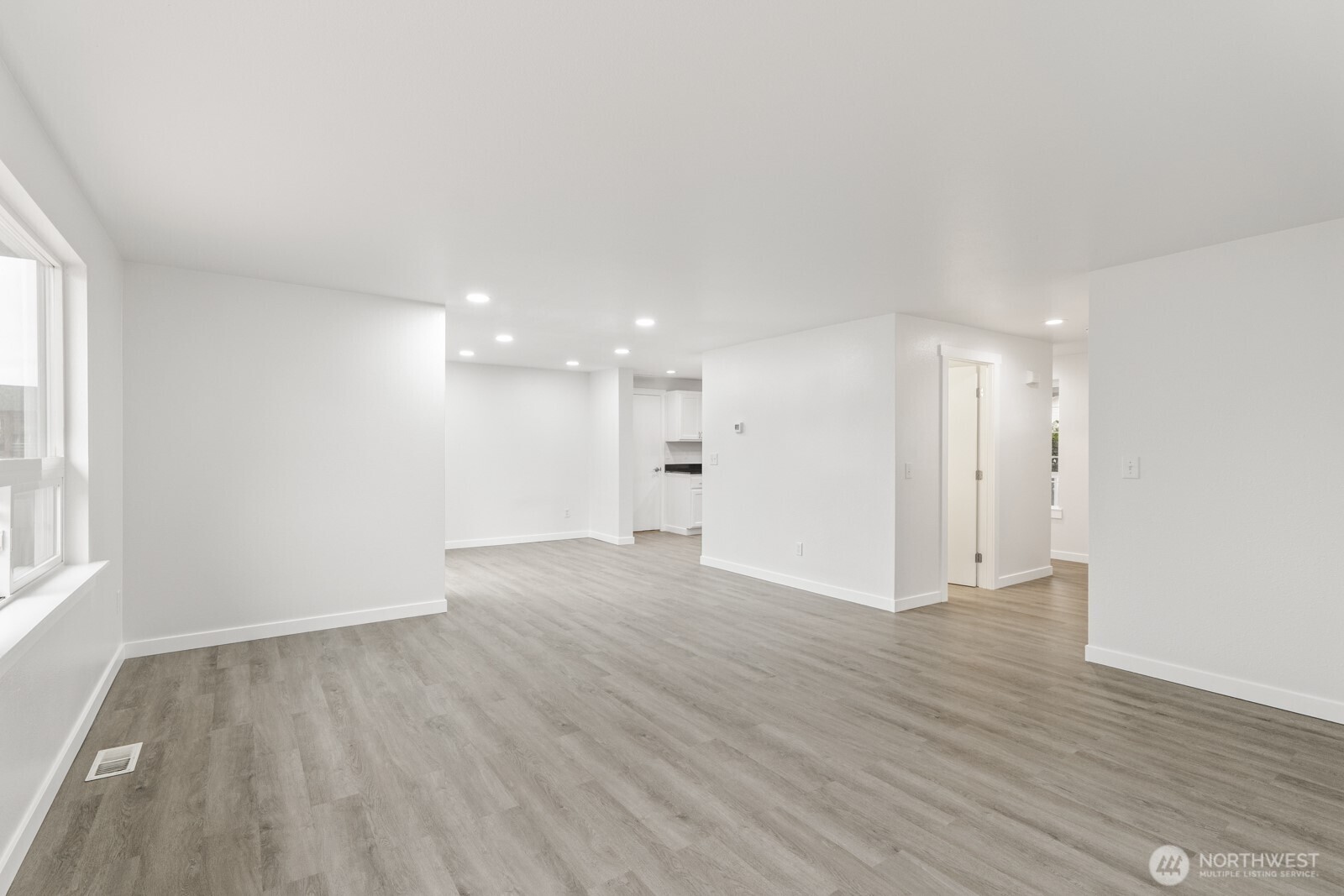 114 Tompkins Place