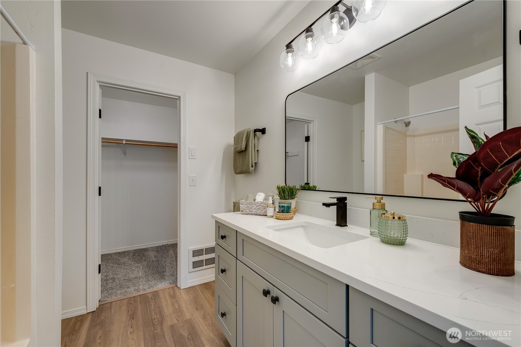 6916 Rainier Drive Unit: B