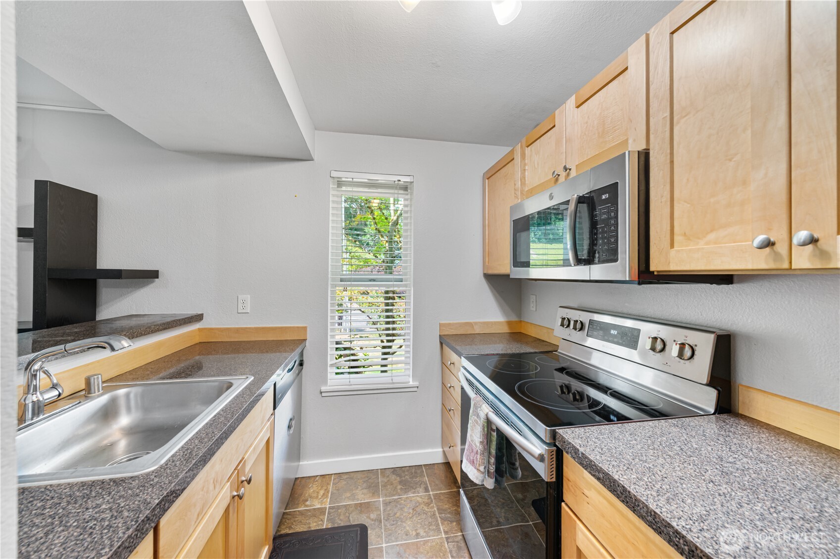 6700 NE 182nd Street Unit: C-206