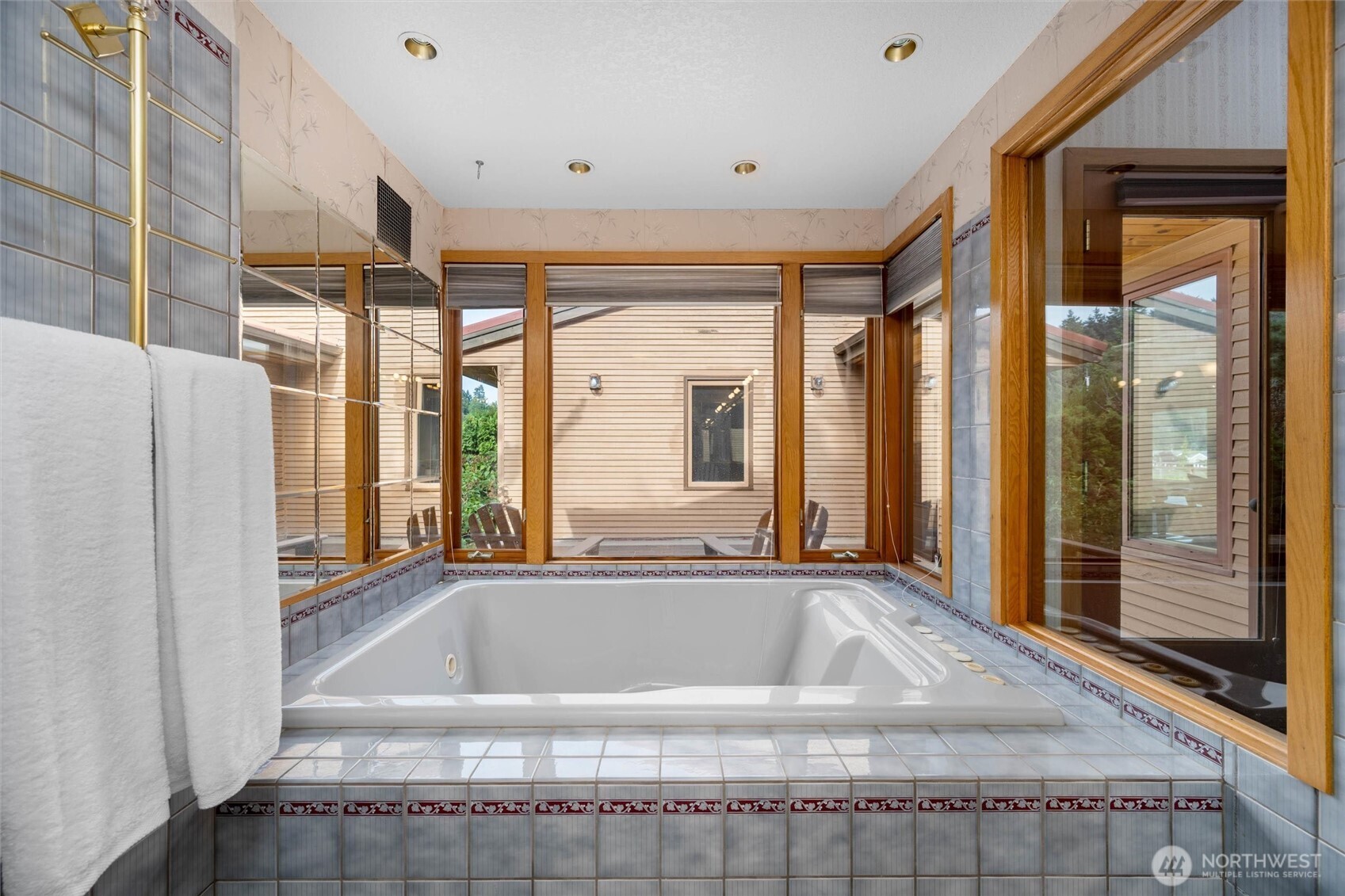 820 Shoshone Drive