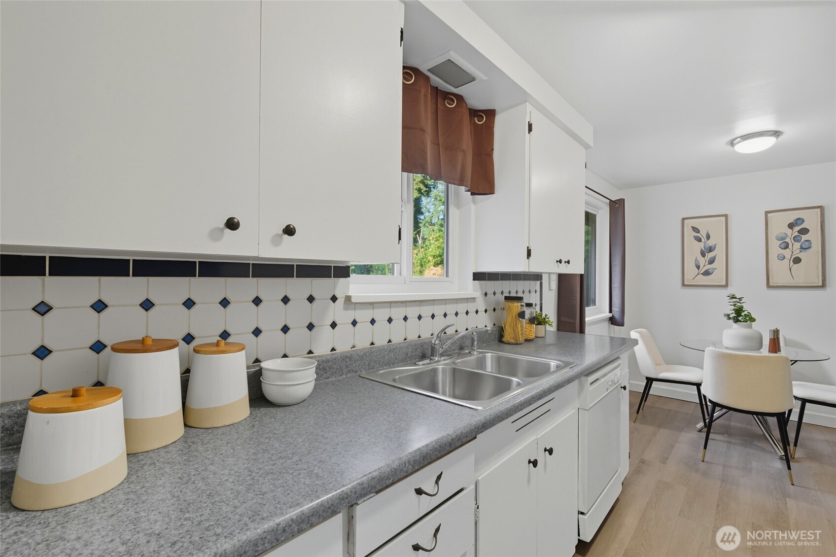 1006 NE 126th St.
