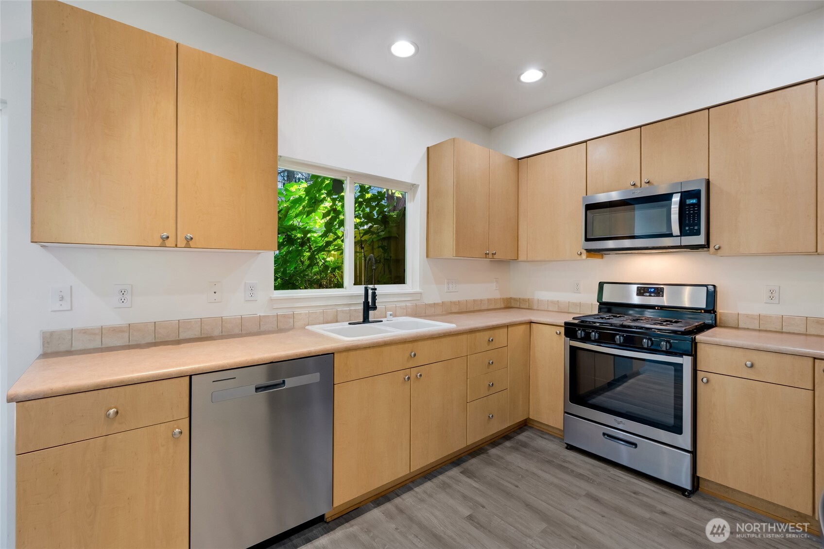 4740 Lake Place South Unit: A