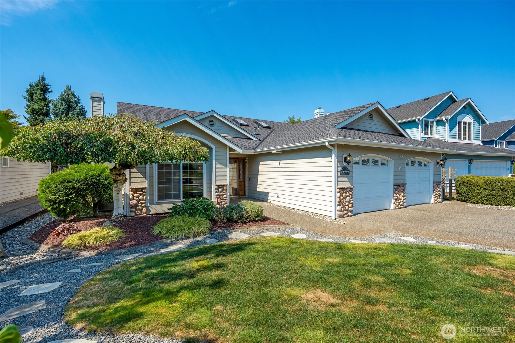 17712 W Country Club Drive