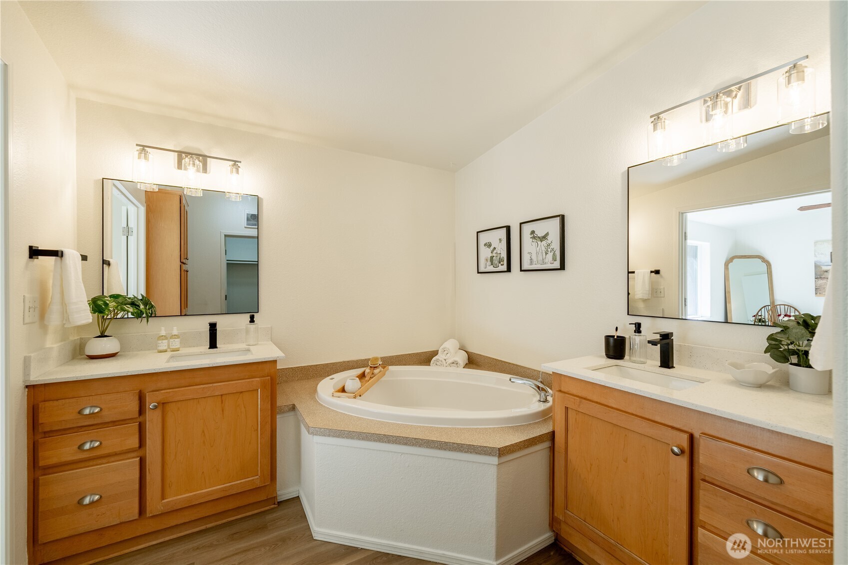 27425 Mountain Loop Highway