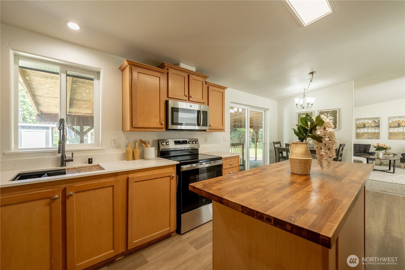 27425 Mountain Loop Highway