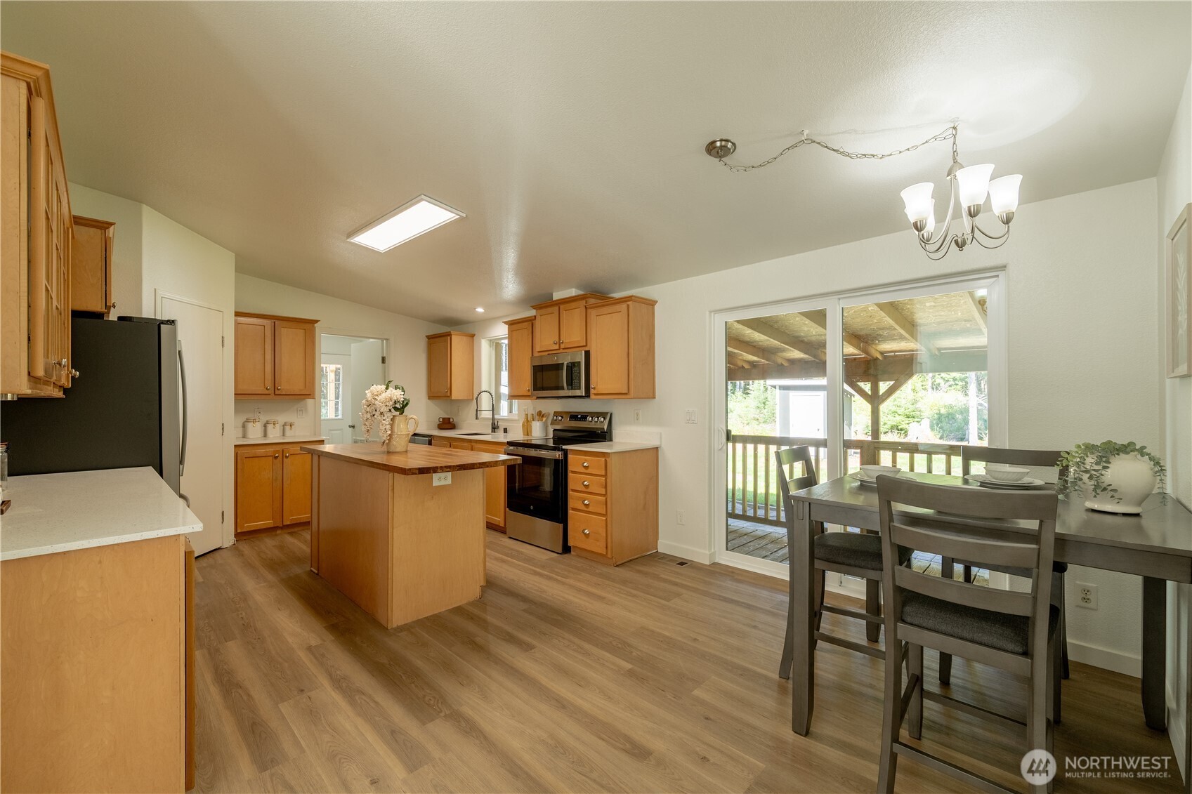 27425 Mountain Loop Highway
