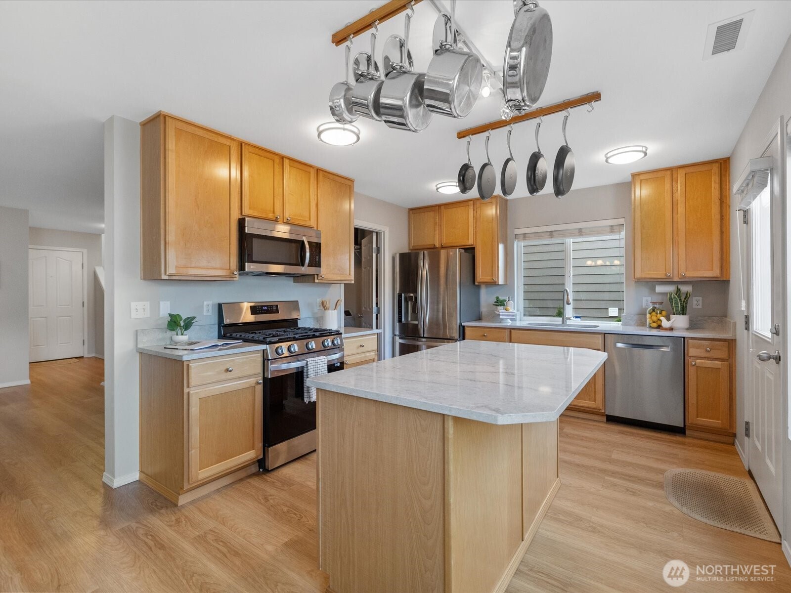 9141 229th Place NE