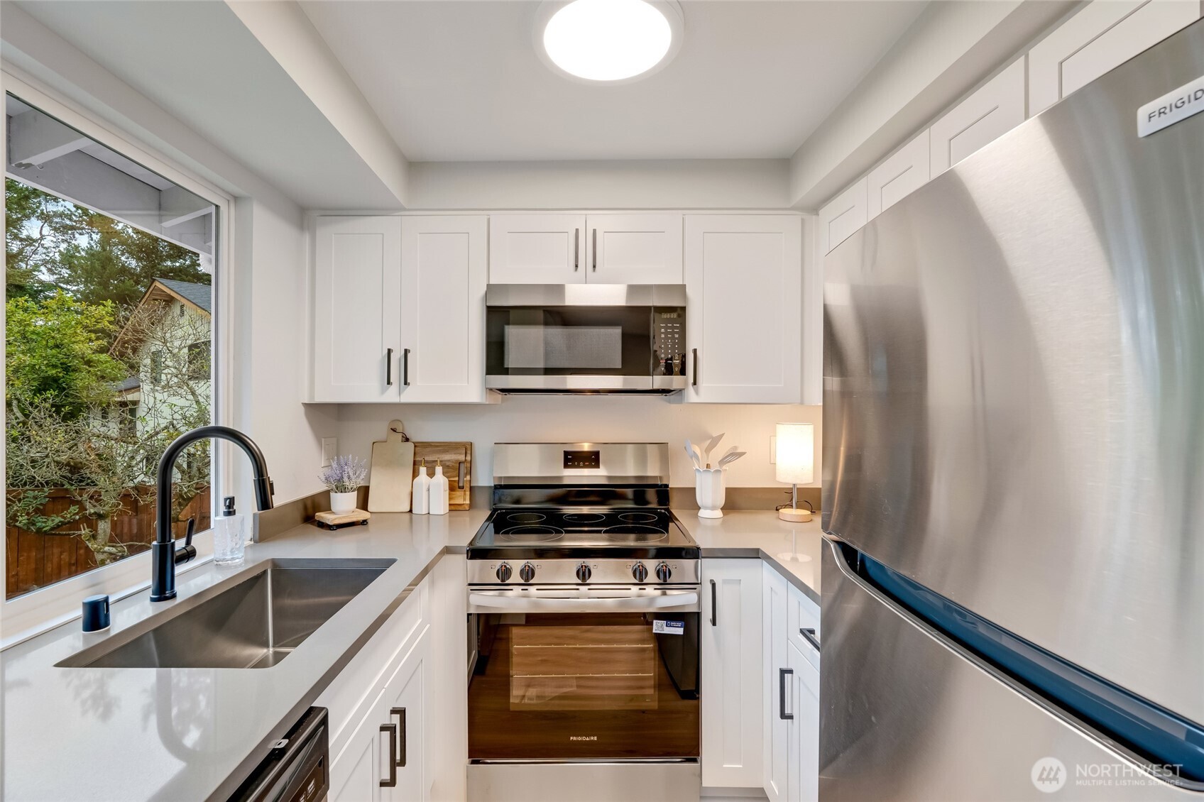 9112 Park Road Unit: 300R