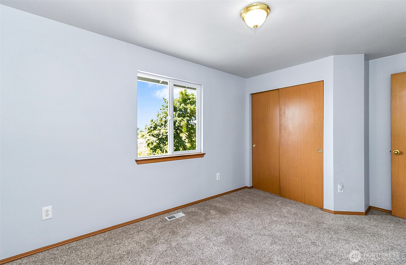 526 Avenue J