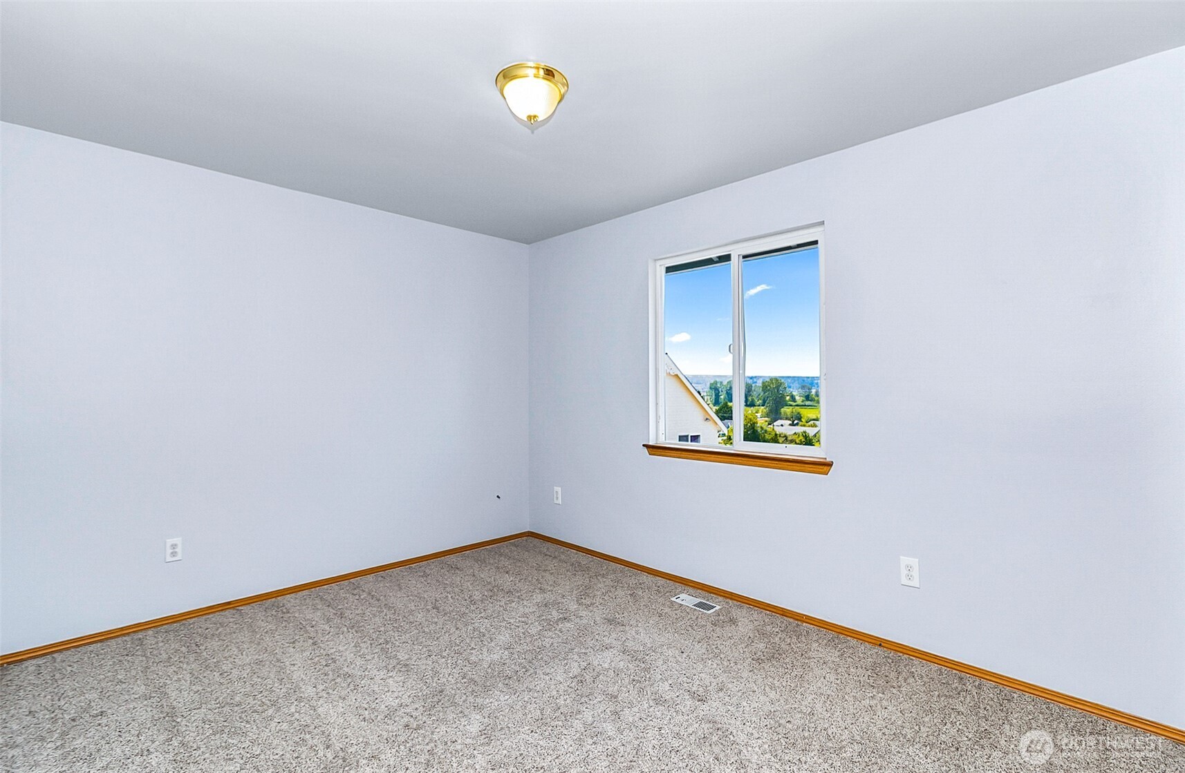 526 Avenue J
