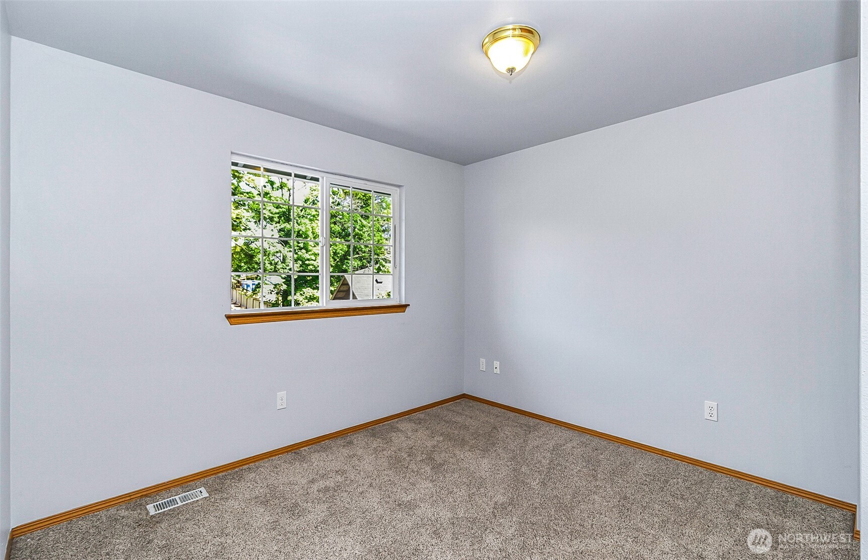 526 Avenue J