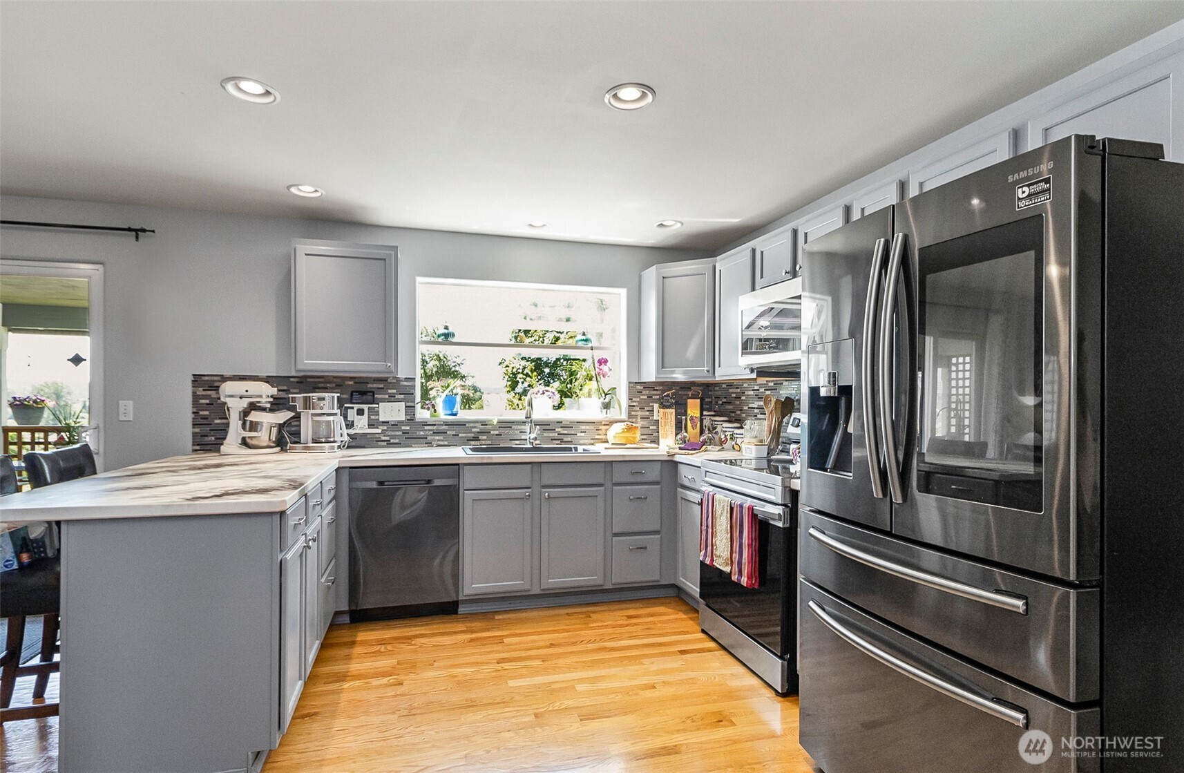 526 Avenue J