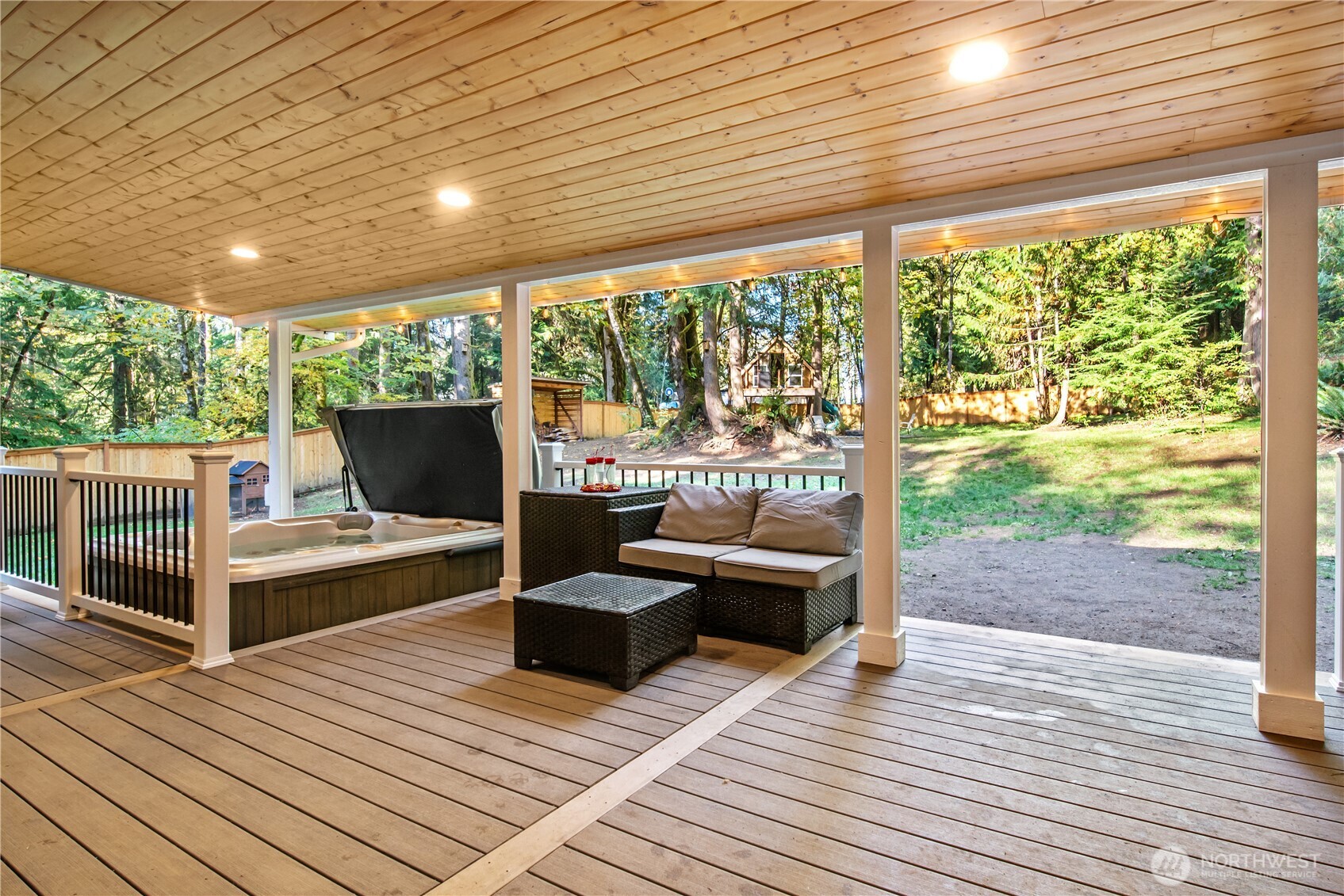 2930 S Lake Roesiger Rd