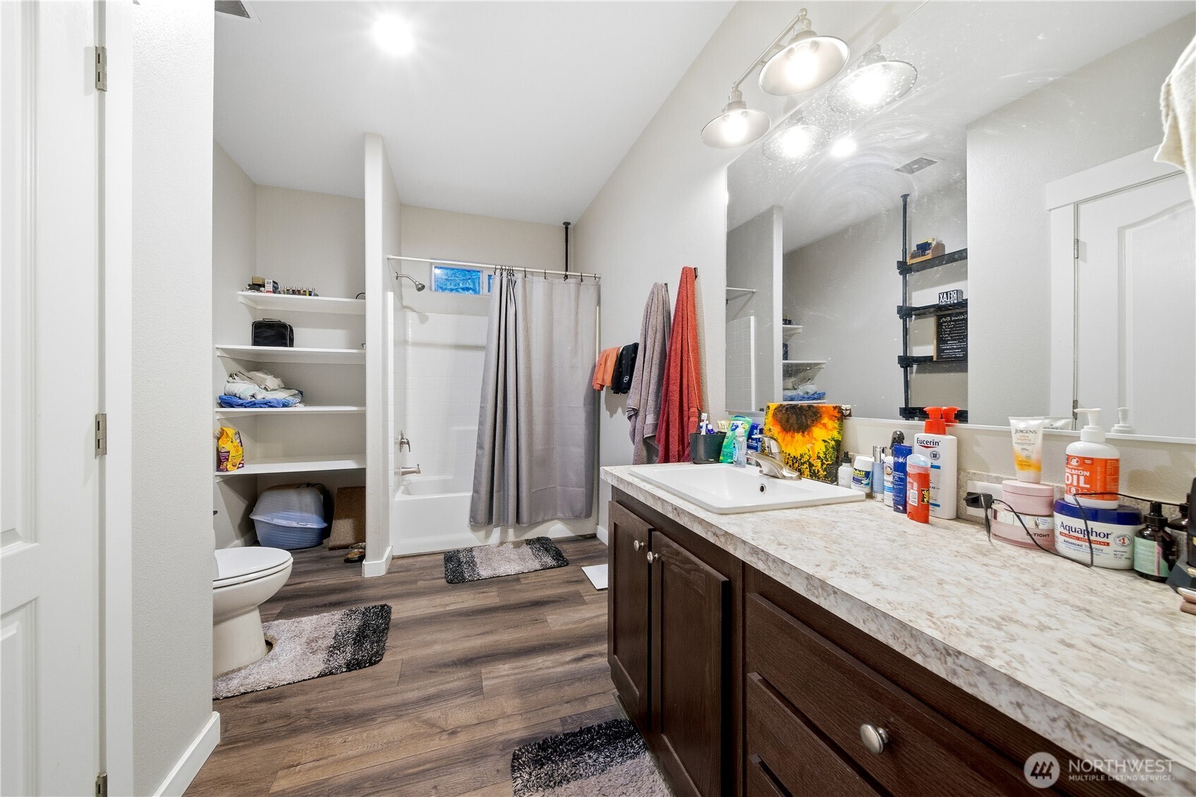 2930 S Lake Roesiger Rd