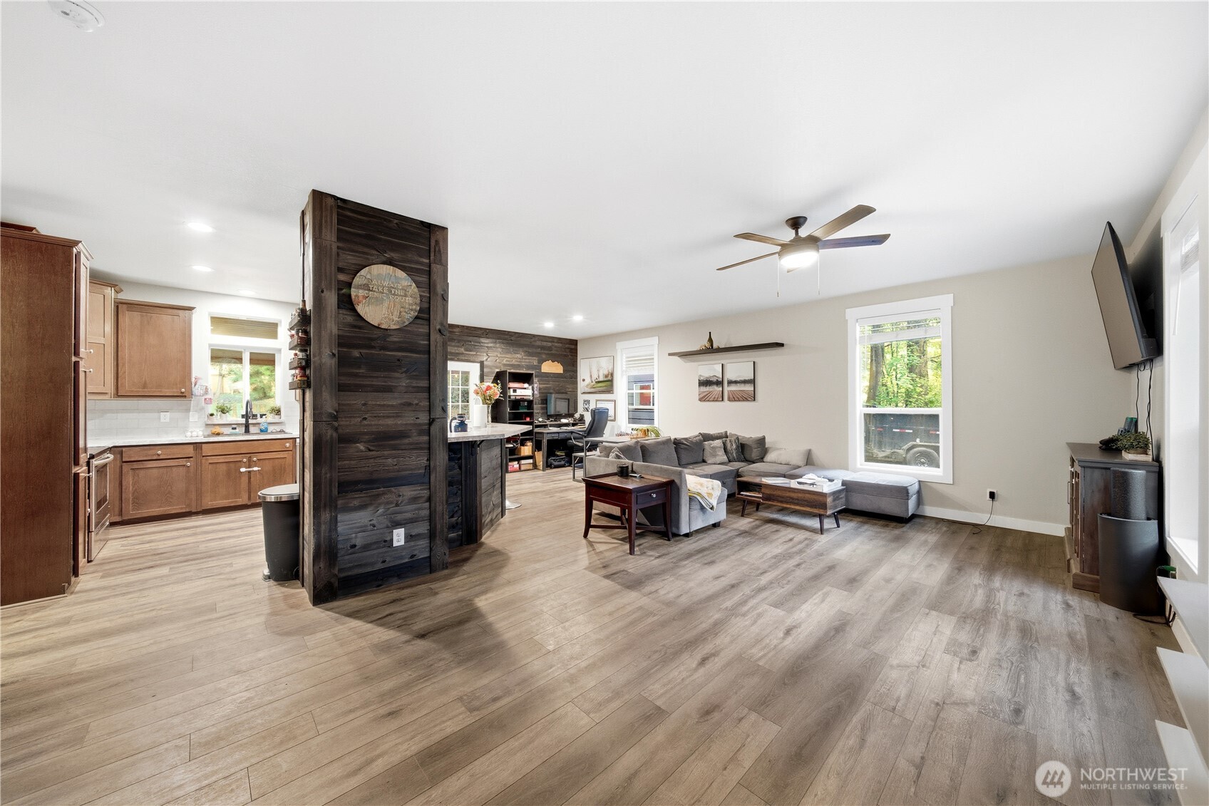 2930 S Lake Roesiger Rd