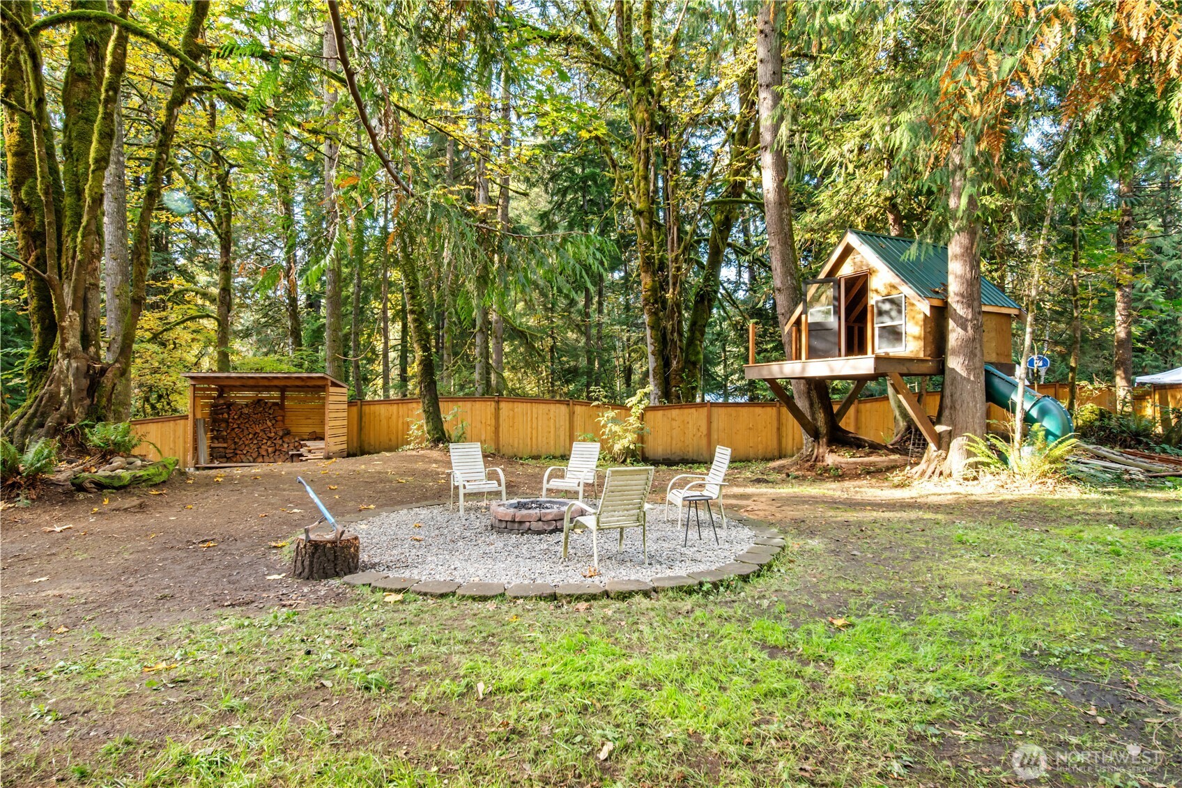 2930 S Lake Roesiger Rd