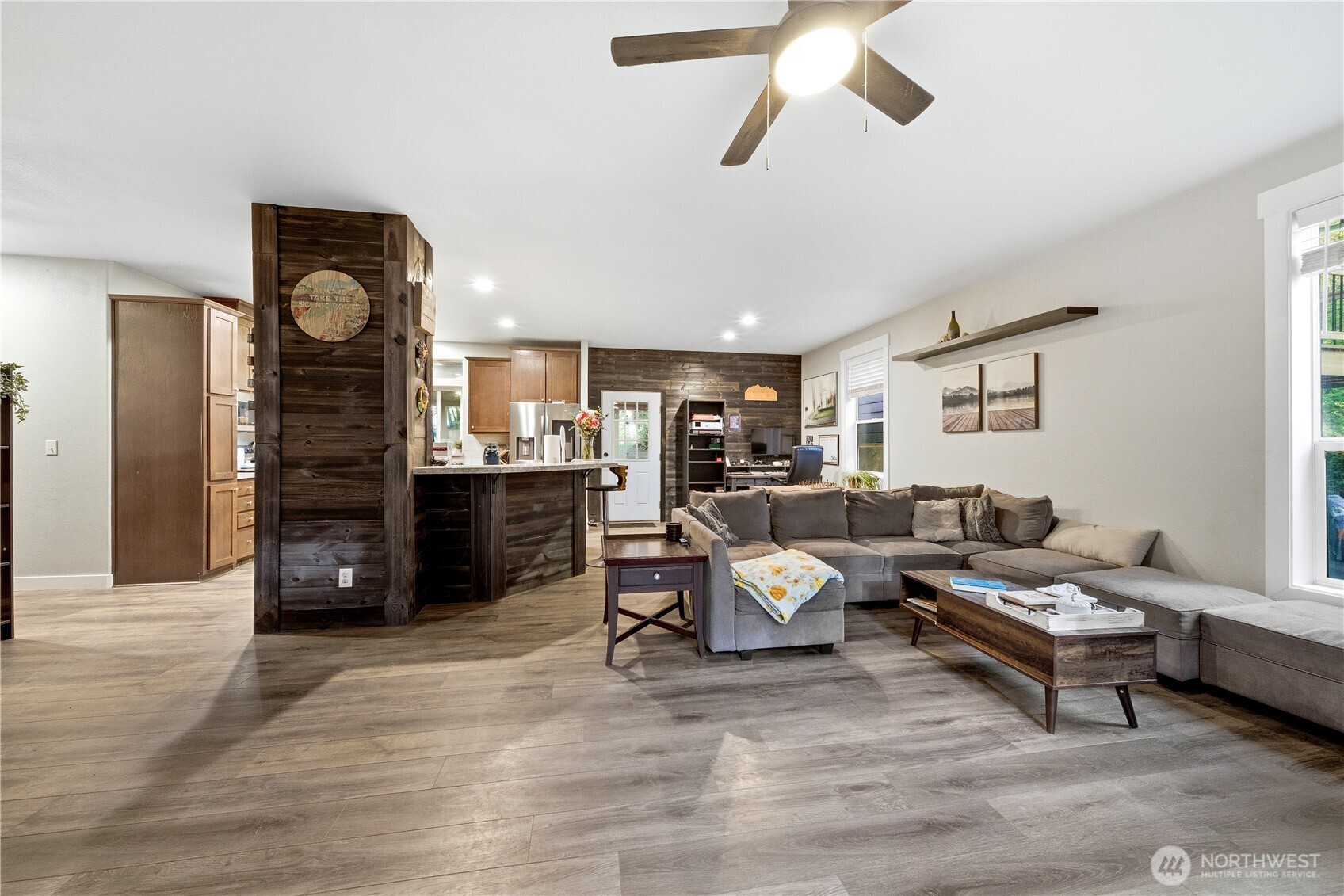 2930 S Lake Roesiger Rd