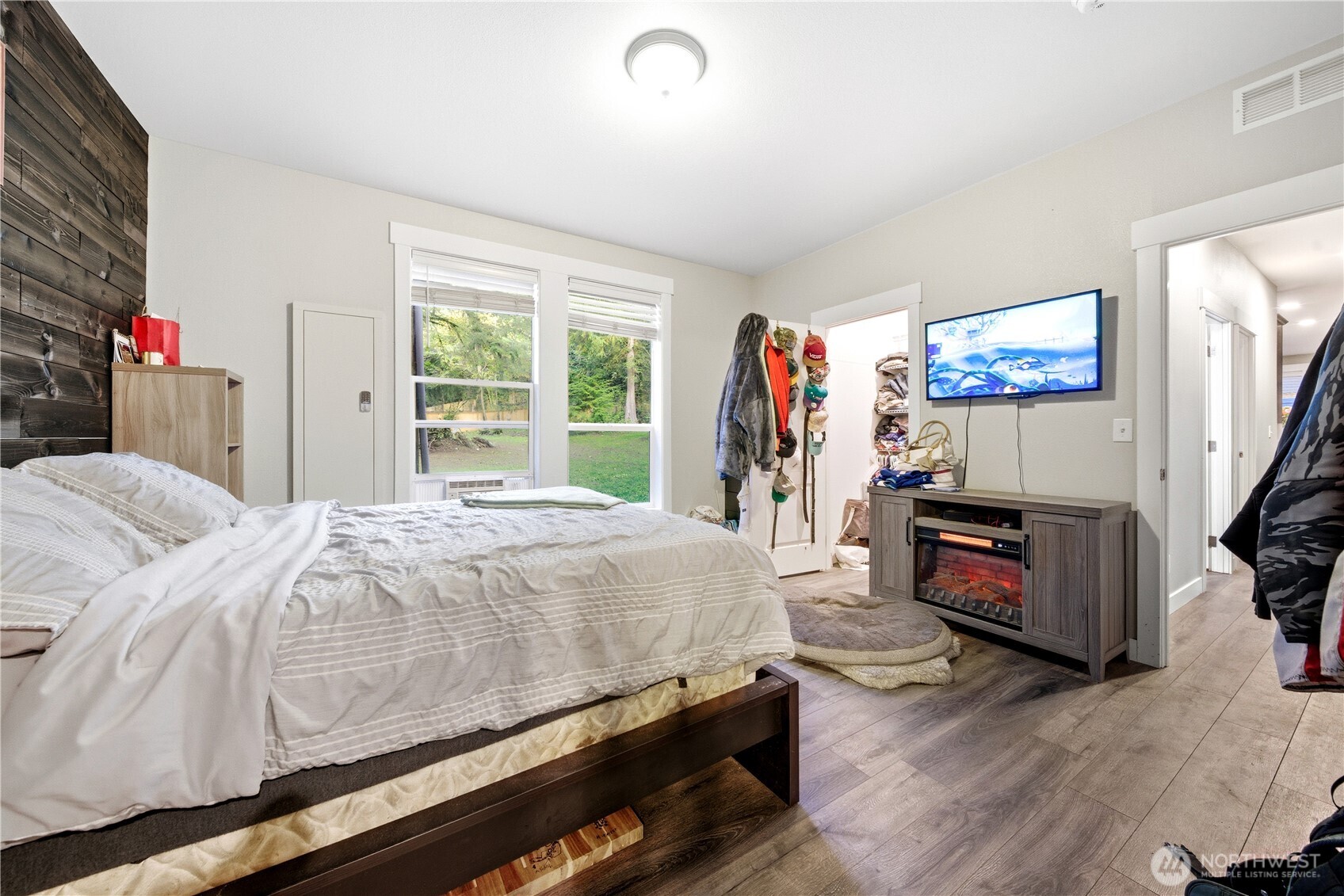 2930 S Lake Roesiger Rd