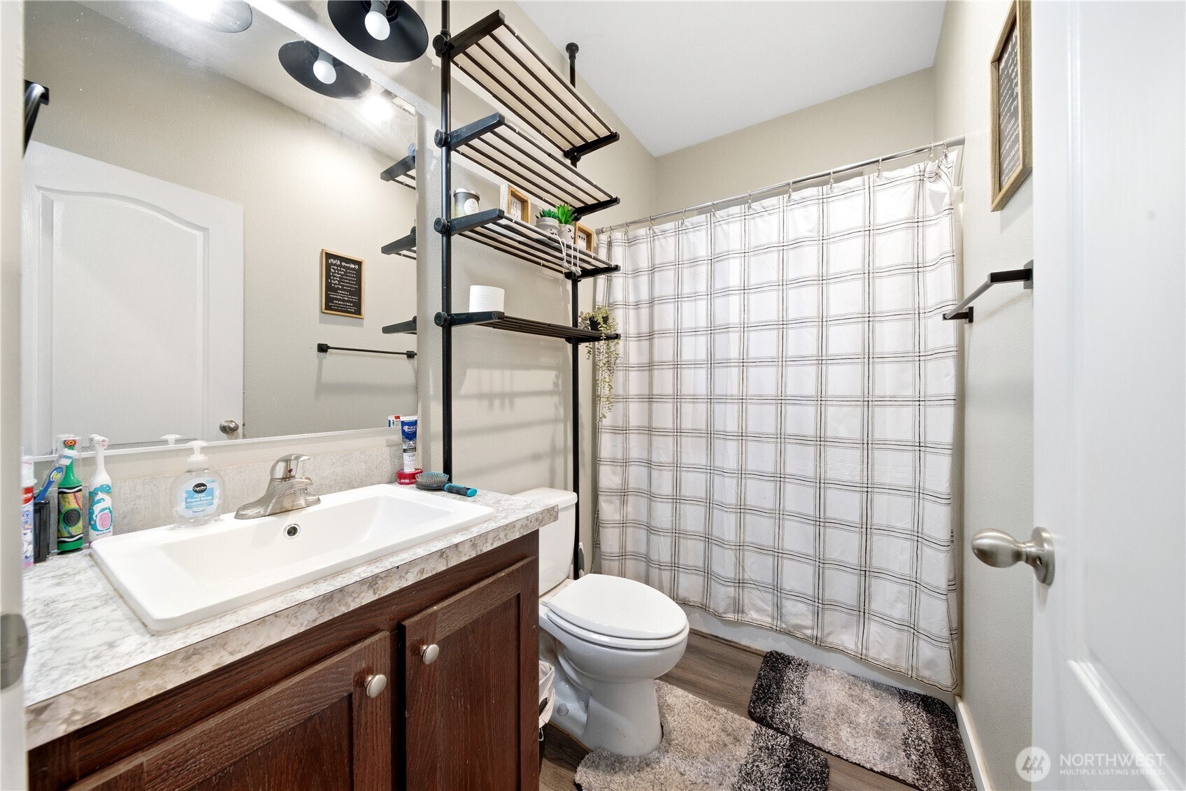 2930 S Lake Roesiger Rd