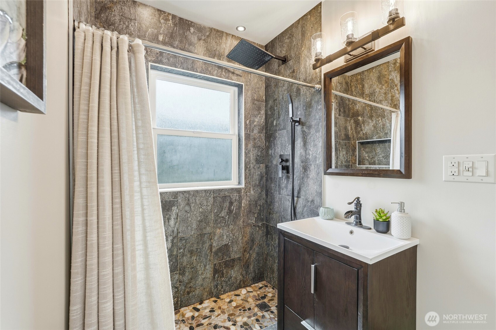 27232 59th Avenue NE