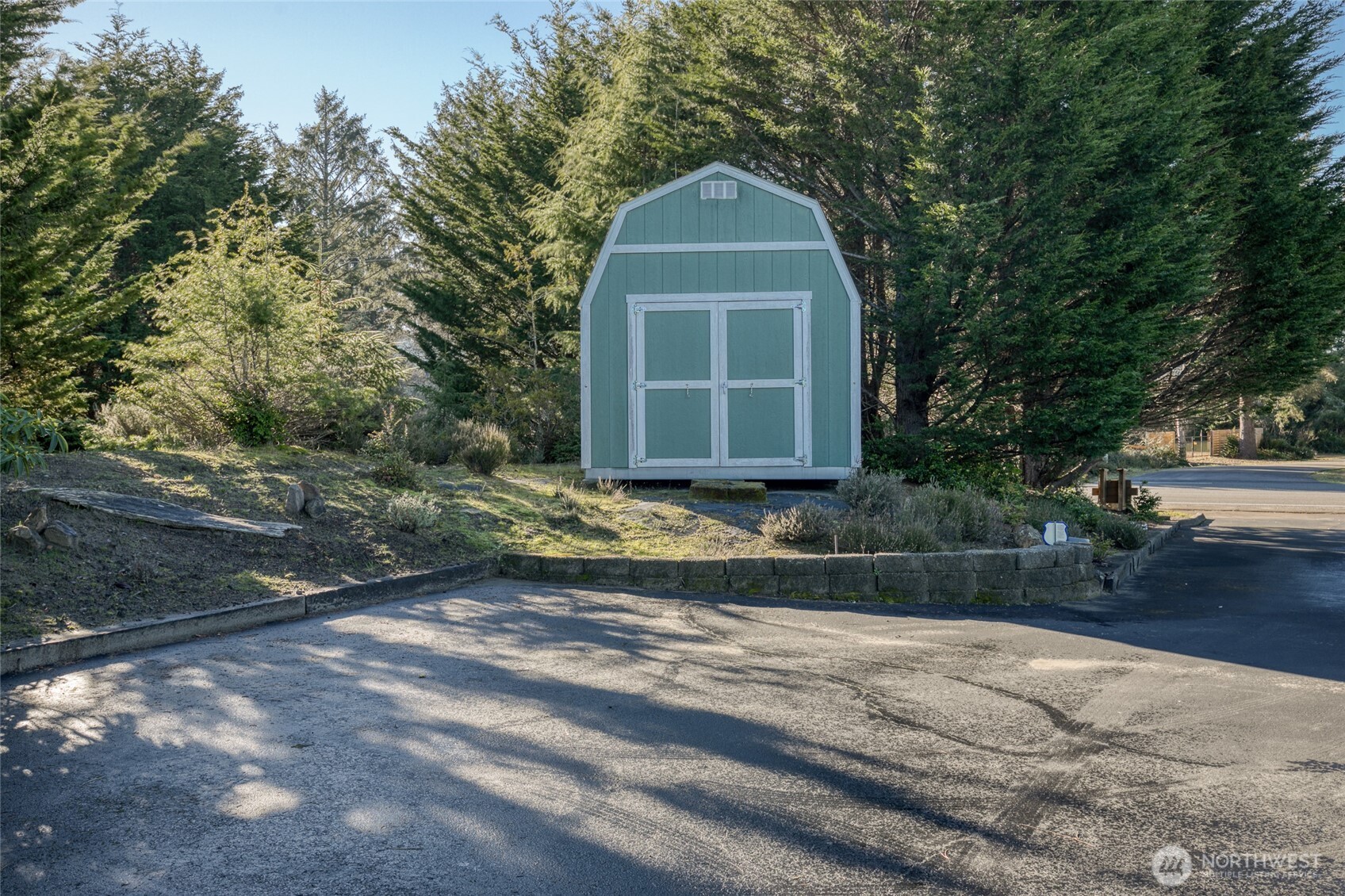 598 Mount Olympus Avenue SE